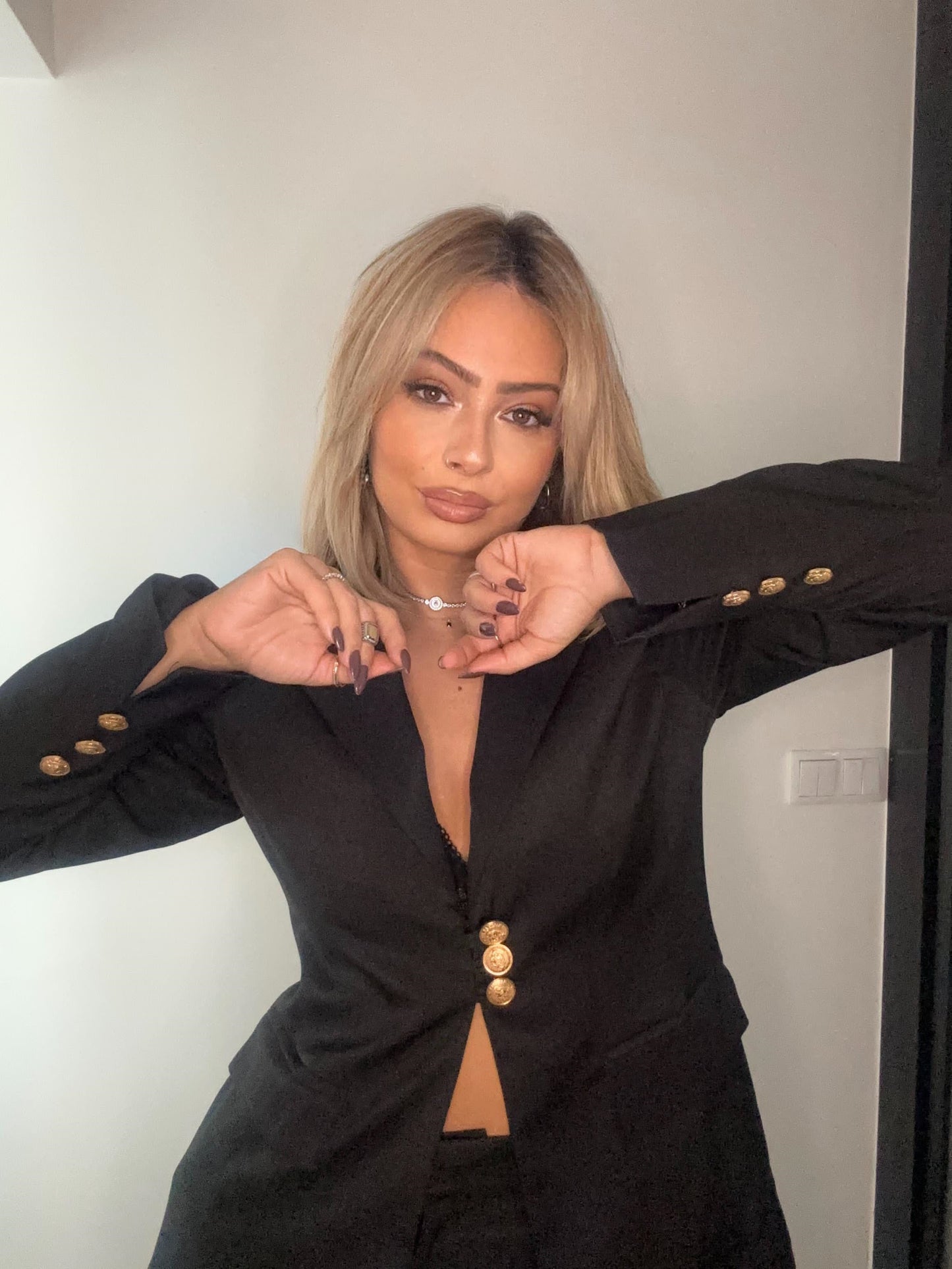 Fato com Blazer oversized com botões dourados