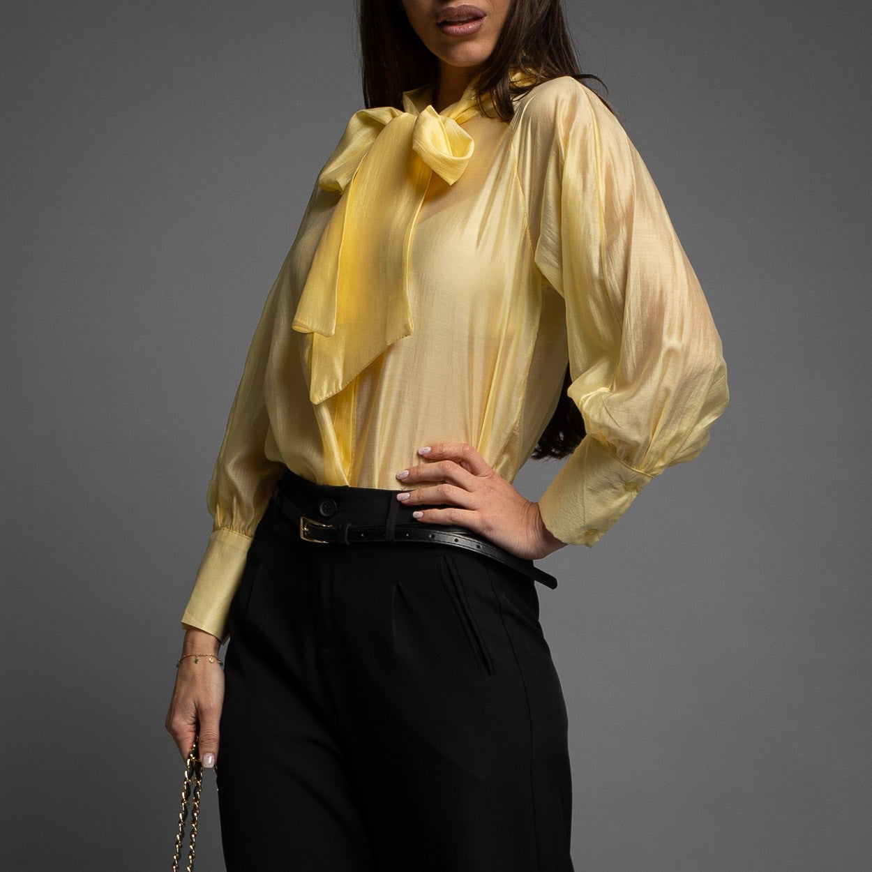 Blusa Bow